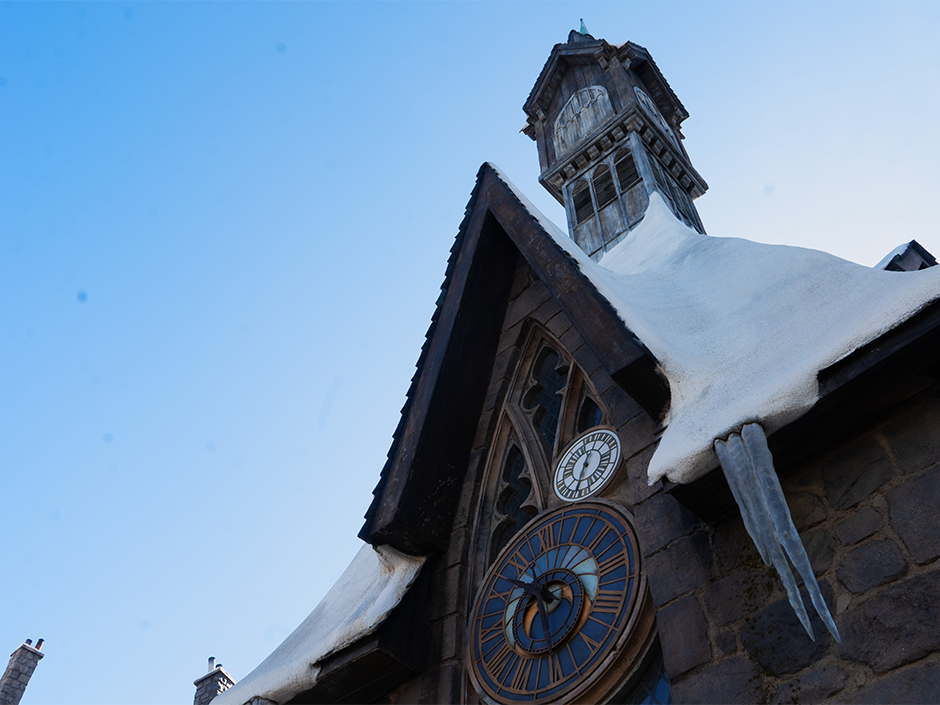 Clocktower in The Wizarding World of Harry Potter. 