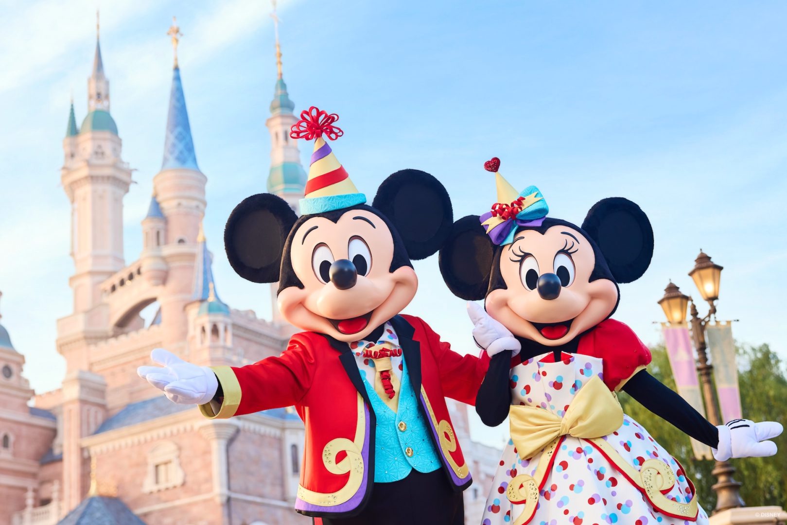Disney Winter Frostival and Seasonal Festivities Return to Shanghai Disney Resort
