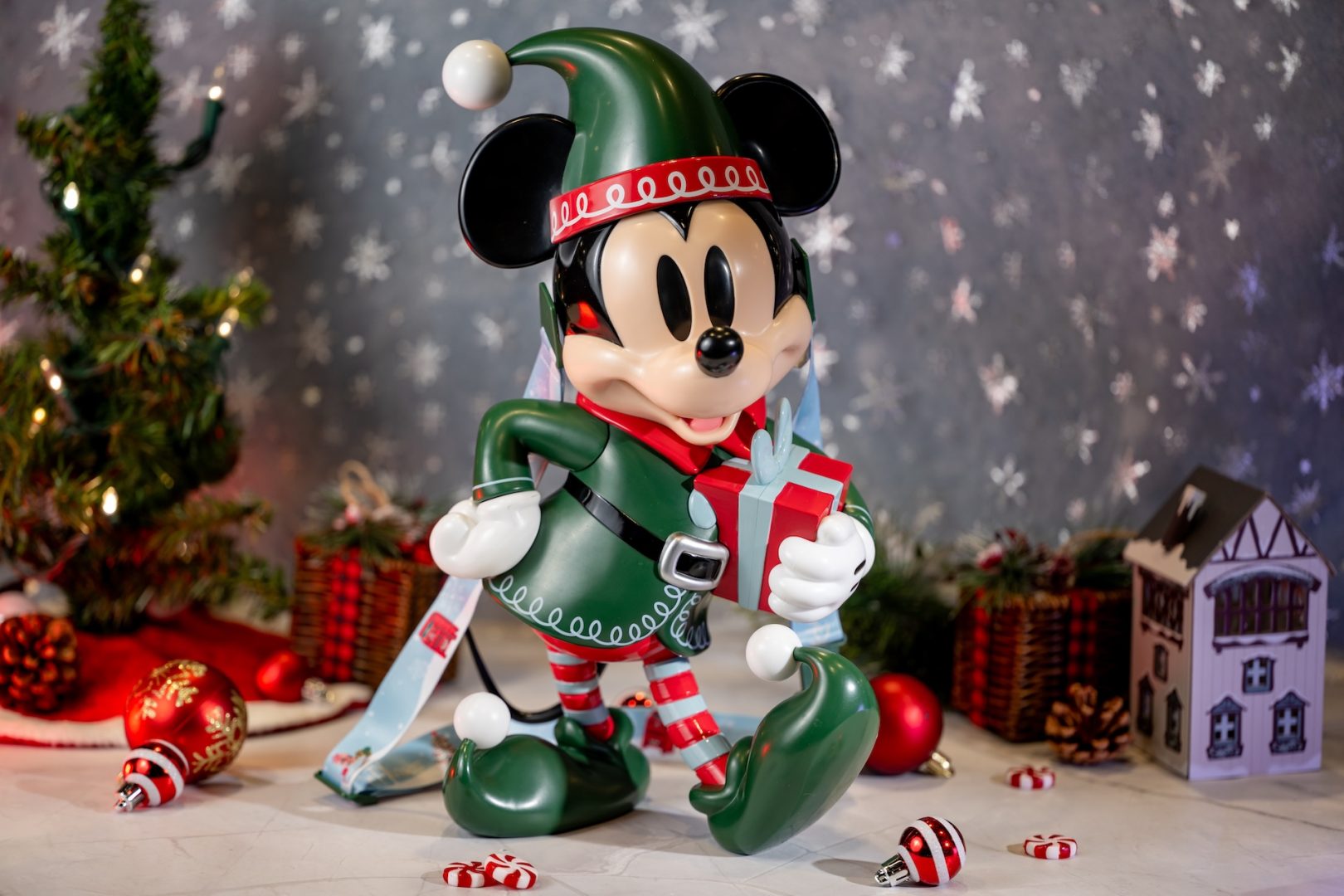 Mickey Elf Bucket (Limit two per person, per transaction; available starting Nov. 7)  